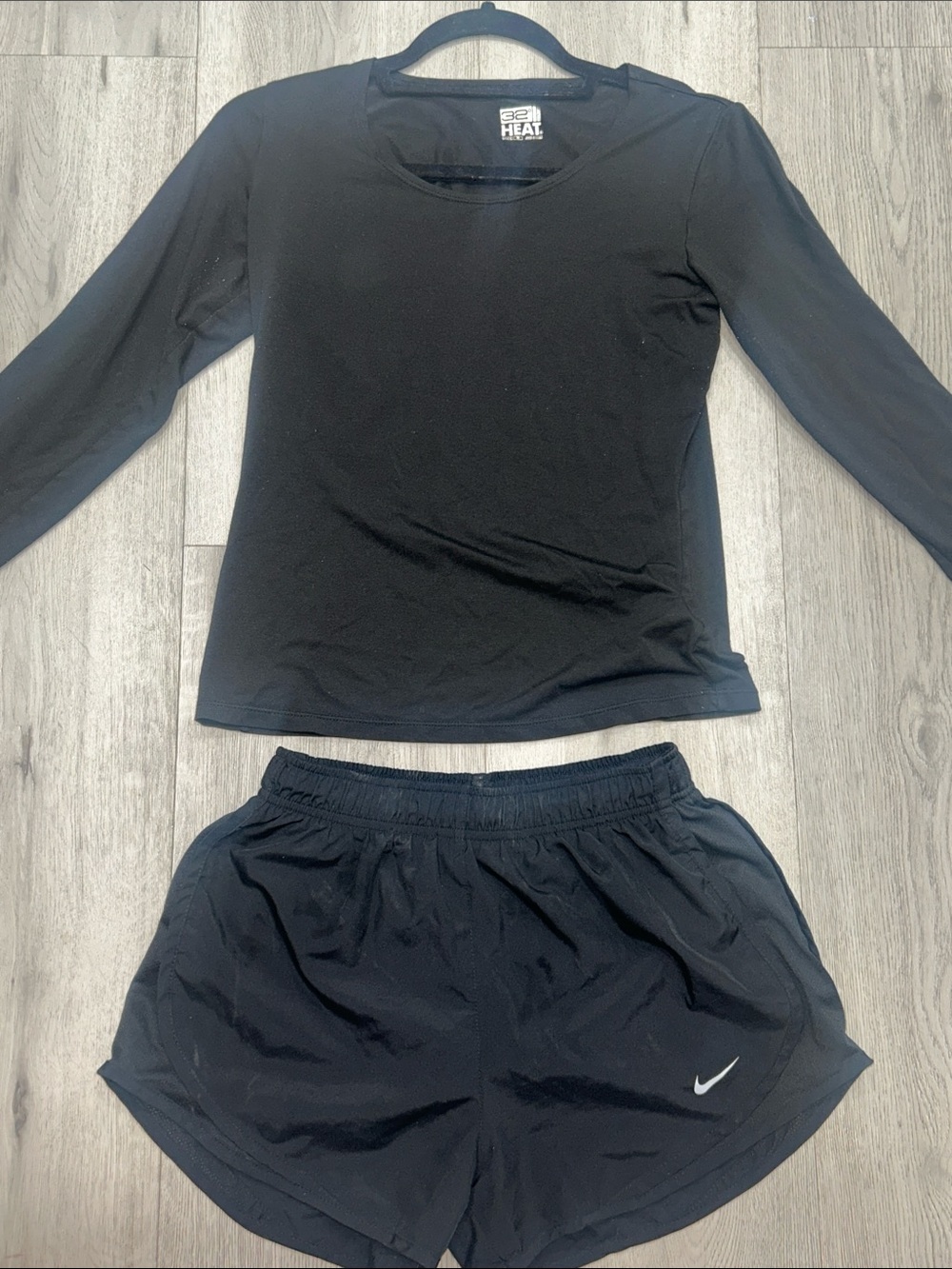 Heat Women's Long-Sleeve Top and Nike Running Shorts Athletic Set in Black Small